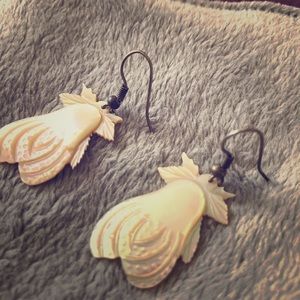 Adorable shell carved earrings!